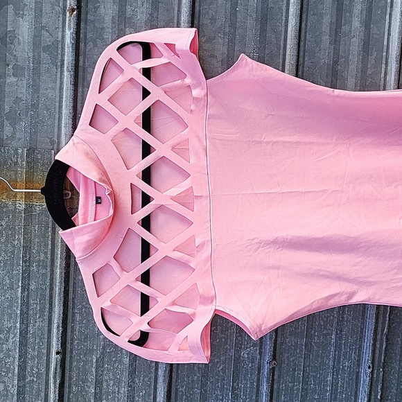 Dress - Picture 2 of 4